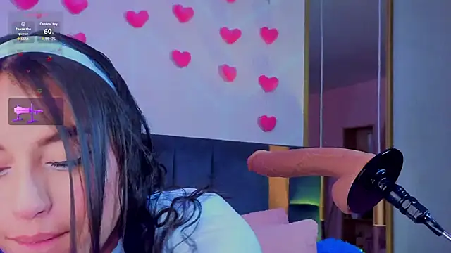 Snapshot of MadyJackson chatting on April 24, 11:34 am MadyJackson online show from April 24, 11:34 am