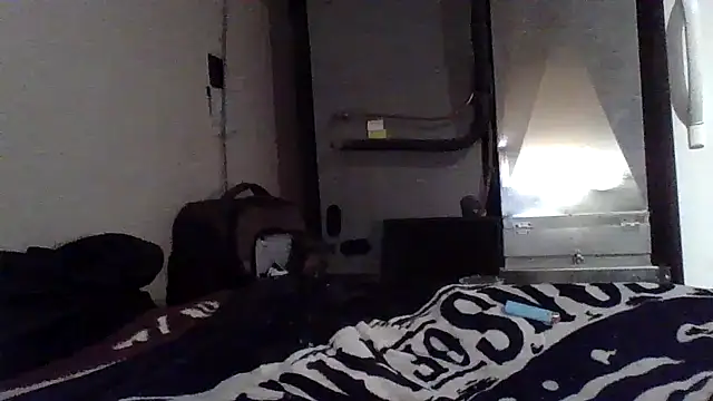 Snapshot of CandiedPompano chatting on October 24, 10:06 pm CandiedPompano online show from October 24, 10:06 pm