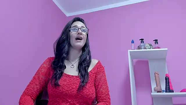 Snapshot of LolaBoobs chatting on February 14, 4:26 am LolaBoobs online show from February 14, 4:26 am