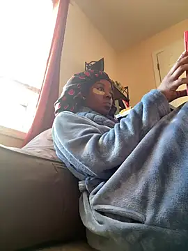 Snapshot of choclatepeaach chatting on January 11, 4:01 pm choclatepeaach online show from January 11, 4:01 pm