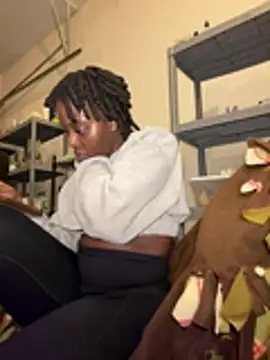 Snapshot of choclatepeaach chatting on February 5, 6:01 pm choclatepeaach online show from February 5, 6:01 pm