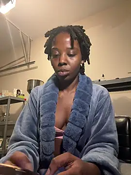 Snapshot of choclatepeaach chatting on February 6, 11:57 am choclatepeaach online show from February 6, 11:57 am