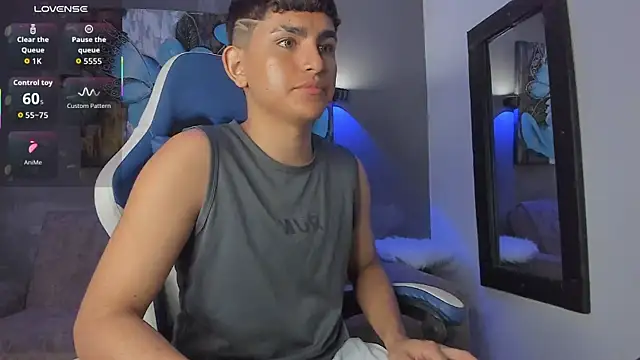 Lyam ap online show from April 15, 2:51 am