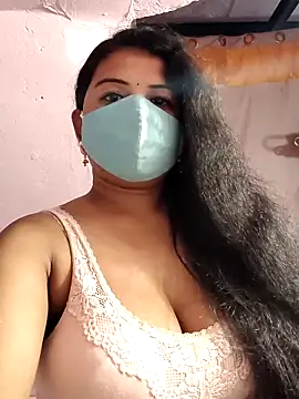 Snapshot of Dr_Chhaya chatting on February 12, 5:30 pm Dr Chhaya online show from February 12, 5:30 pm