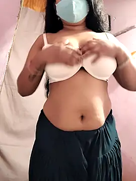 Snapshot of Dr_Chhaya chatting on March 3, 1:45 am Dr Chhaya online show from March 3, 1:45 am