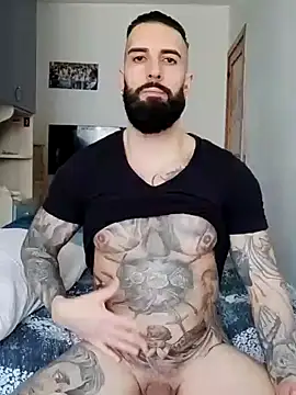 Snapshot of Gioeltoro89 chatting on December 6, 12:16 pm Gioeltoro89 online show from December 6, 12:16 pm