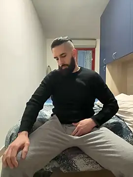 Snapshot of Gioeltoro89 chatting on February 7, 5:18 pm Gioeltoro89 online show from February 7, 5:18 pm