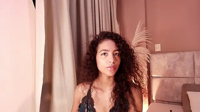 AntonellaHall  online show from March 4, 6:36 pm