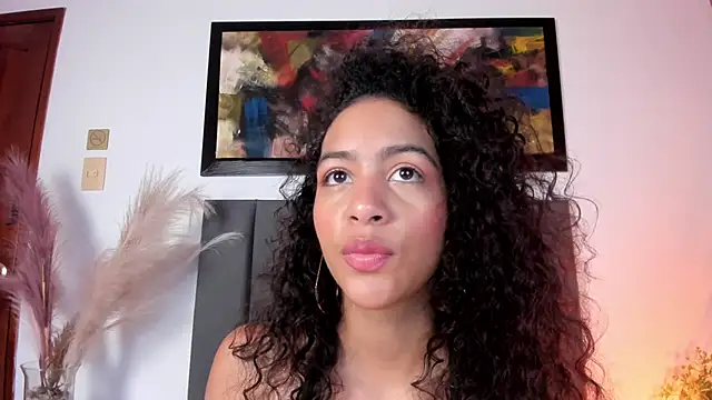 Snapshot of AntonellaHall_ chatting on April 23, 6:54 pm AntonellaHall online show from April 23, 6:54 pm