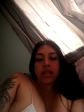 Laiia Page online show from March 24, 1:27 pm