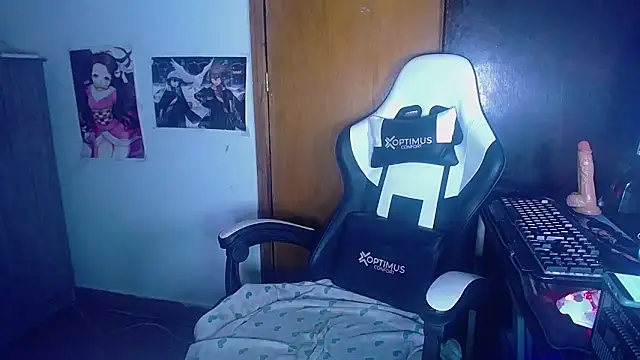 gigiqueen 18 online show from December 11, 10:58 am