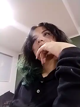 gigiqueen 18 online show from March 20, 3:17 pm