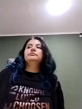 gigiqueen 18 online show from April 8, 6:02 am