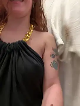 Snapshot of Nala_95 chatting on December 16, 5:22 pm Nala 95 online show from December 16, 5:22 pm