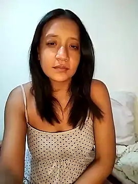 Snapshot of cami_victoria chatting on February 8, 8:10 pm cami victoria online show from February 8, 8:10 pm