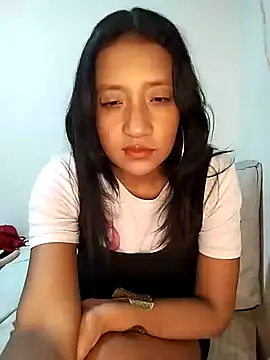 Snapshot of cami_victoria chatting on March 19, 7:06 pm cami victoria online show from March 19, 7:06 pm