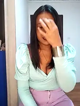 Snapshot of cami_victoria chatting on September 30, 1:38 pm cami victoria online show from September 30, 1:38 pm