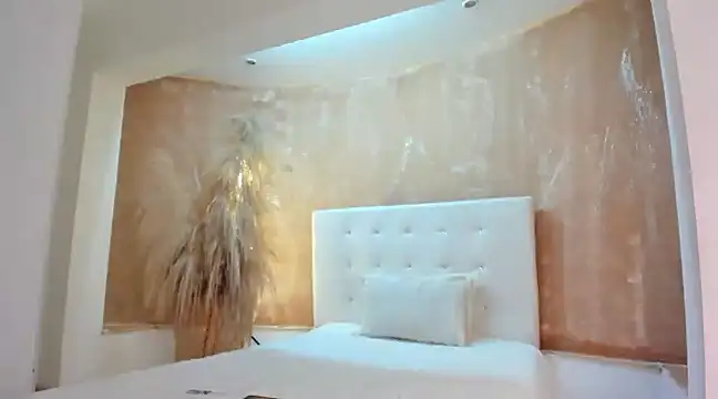 Snapshot of APRILL_FOXX chatting on March 5, 3:51 am APRILL FOXX online show from March 5, 3:51 am