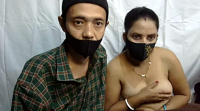 Snapshot of Pramila_Manish chatting on December 13, 4:49 pm Pramila Manish online show from December 13, 4:49 pm