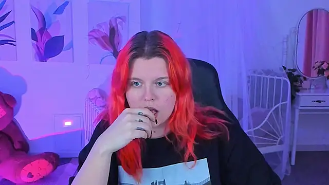 NielletaBlossom online show from February 14, 5:03 pm