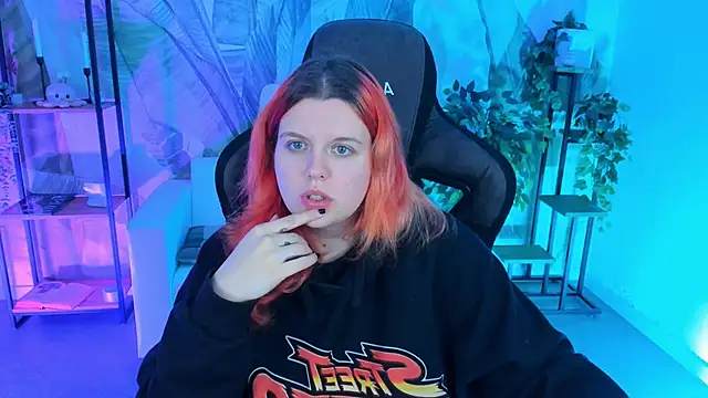 NielletaBlossom online show from March 7, 5:08 am