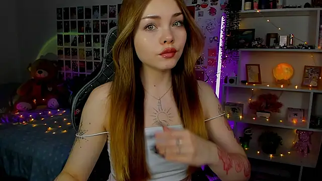 Snapshot of AkiraKatsu chatting on October 23, 12:37 pm AkiraKatsu online show from October 23, 12:37 pm