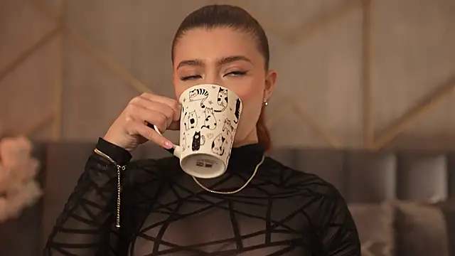 Snapshot of miia_blake chatting on November 23, 8:52 pm miia blake online show from November 23, 8:52 pm