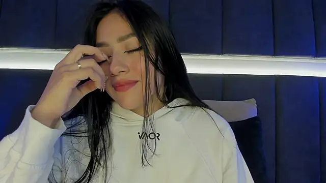 Snapshot of nicolle_pierce chatting on February 9, 11:47 am nicolle pierce online show from February 9, 11:47 am