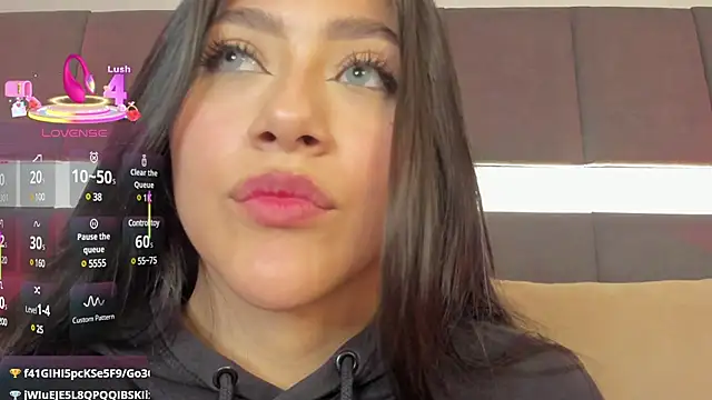 Snapshot of nicolle_pierce chatting on February 27, 6:31 pm nicolle pierce online show from February 27, 6:31 pm