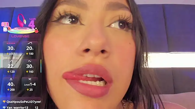 Snapshot of nicolle_pierce chatting on March 7, 6:43 pm nicolle pierce online show from March 7, 6:43 pm