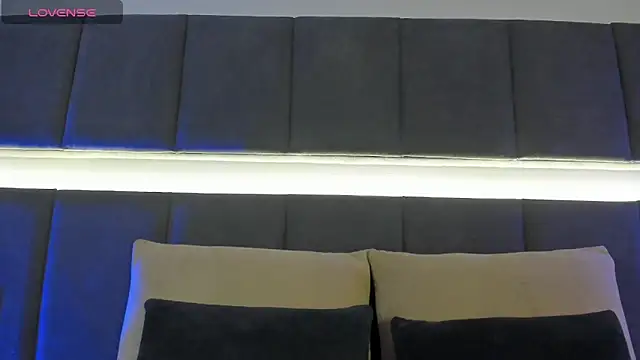 Snapshot of nicolle_pierce chatting on March 12, 12:57 pm nicolle pierce online show from March 12, 12:57 pm