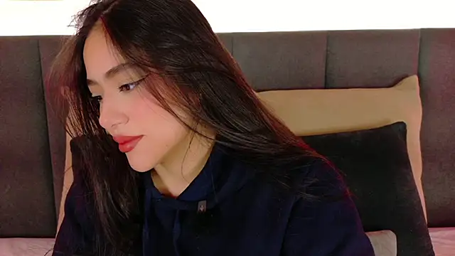 Snapshot of nicolle_pierce chatting on October 20, 1:44 pm nicolle pierce online show from October 20, 1:44 pm