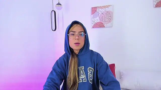 samantha  fairy online show from December 11, 4:09 pm