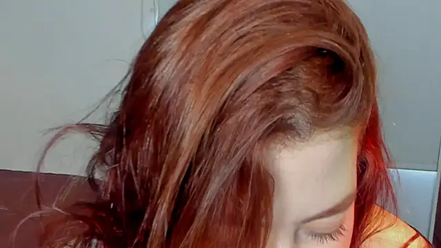 Snapshot of sara_sweet9 chatting on June 30, 12:28 pm sara sweet9 online show from June 30, 12:28 pm