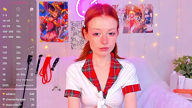 Ari lavellan online show from December 15, 5:13 am