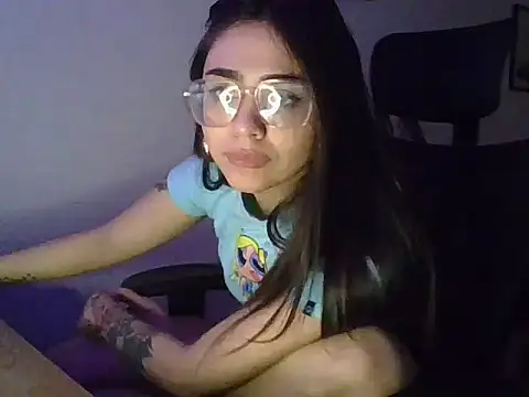 Snapshot of soygalaof chatting on September 27, 3:33 am soygalaof online show from September 27, 3:33 am