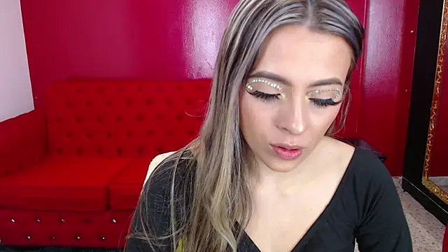 Snapshot of miacarperr1 chatting on January 13, 8:37 pm miacarperr1 online show from January 13, 8:37 pm