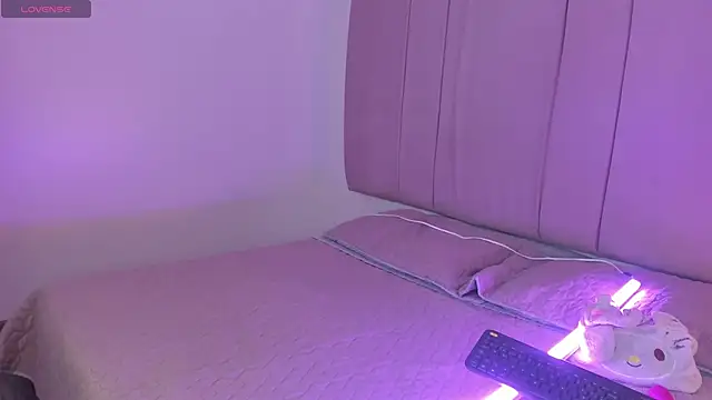 Snapshot of Dracu_dom chatting on December 16, 9:41 pm Dracu dom online show from December 16, 9:41 pm