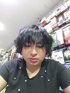 Snapshot of TioreHentai chatting on December 15, 12:04 am TioreHentai online show from December 15, 12:04 am