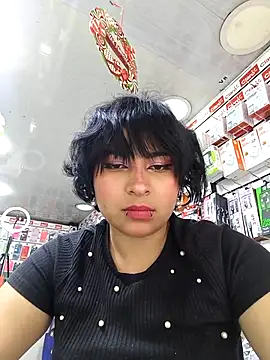 Snapshot of TioreHentai chatting on December 15, 8:46 pm TioreHentai online show from December 15, 8:46 pm