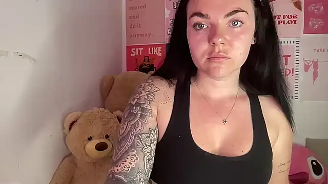yorkshiregal online show from May 14, 8:21 am