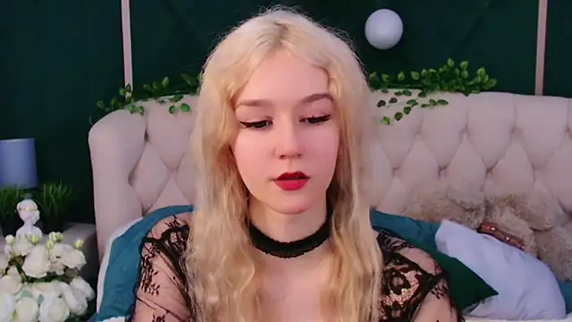 NaomiLoys online show from February 16, 11:16 pm