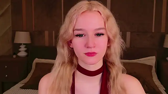 NaomiLoys online show from March 22, 3:42 pm