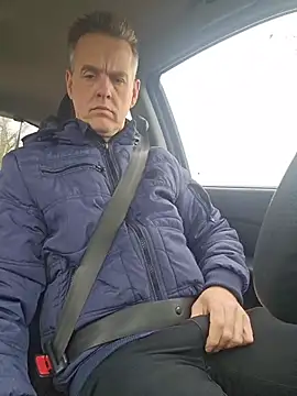 Hectorthyssen1 online show from April 13, 2:55 pm