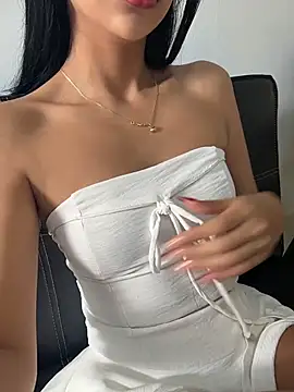 Baby Niels online show from December 20, 4:58 pm