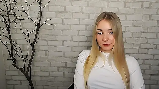 Snapshot of Queen_ofLove chatting on December 21, 10:39 am Queen ofLove online show from December 21, 10:39 am