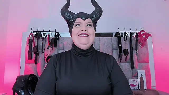 Snapshot of vanessa_moka chatting on October 12, 12:26 pm vanessa moka online show from October 12, 12:26 pm