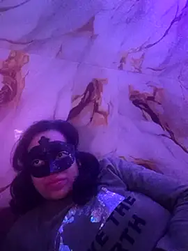 Inaya Mishra online show from January 8, 5:59 pm