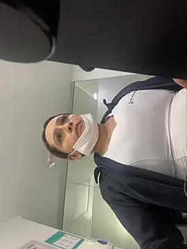 Keittly  online show from March 16, 9:05 pm