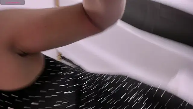 Snapshot of vivianne_scott chatting on February 10, 12:18 pm vivianne scott online show from February 10, 12:18 pm